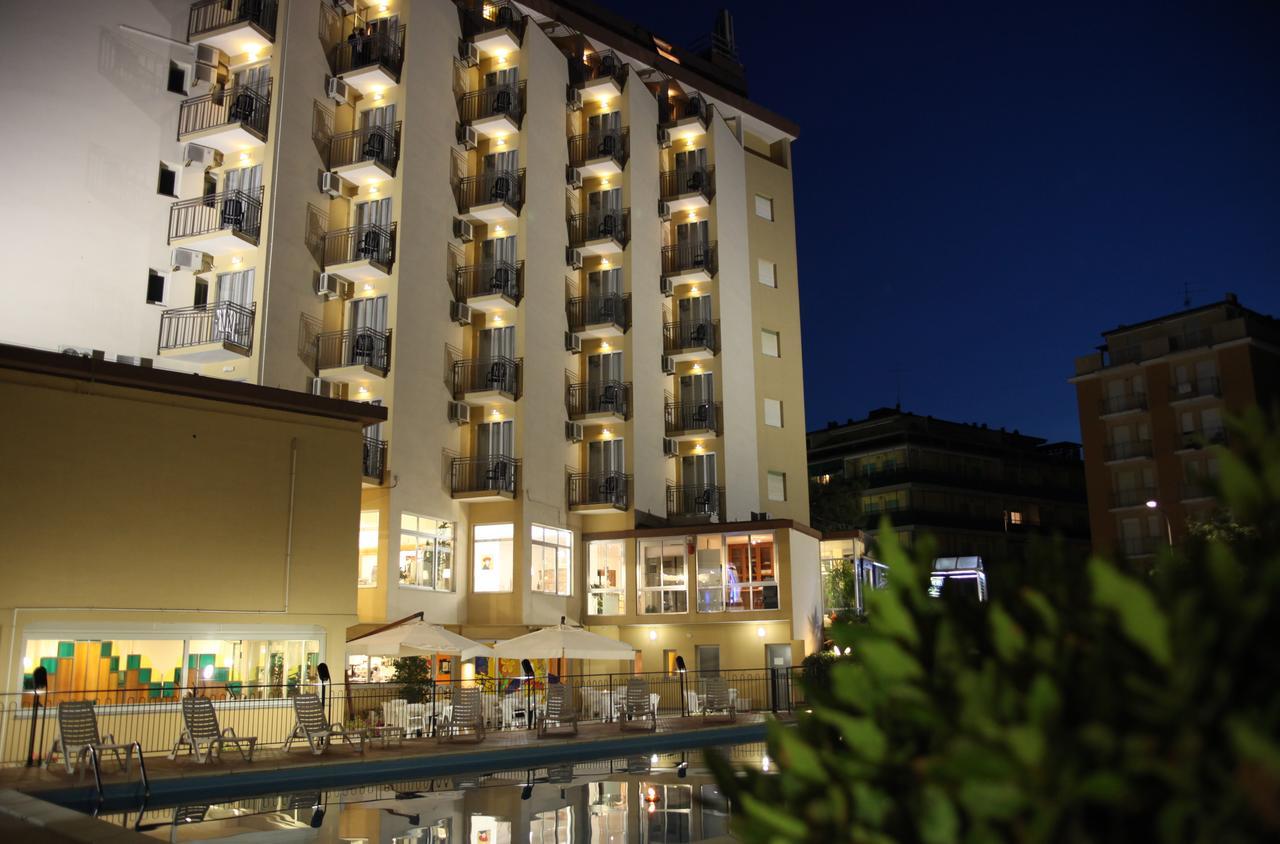Hotel Plaza Llido Degli Estensi Exterior photo